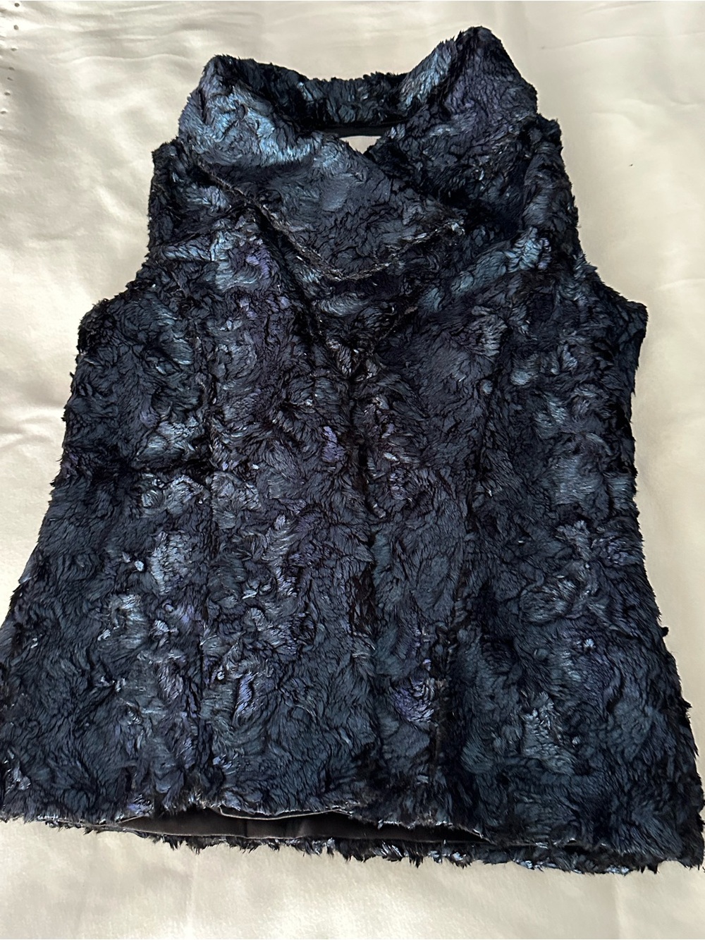 Katherine Barclay Navy Faux-Fur Sleeveless Cowl Neck Vest